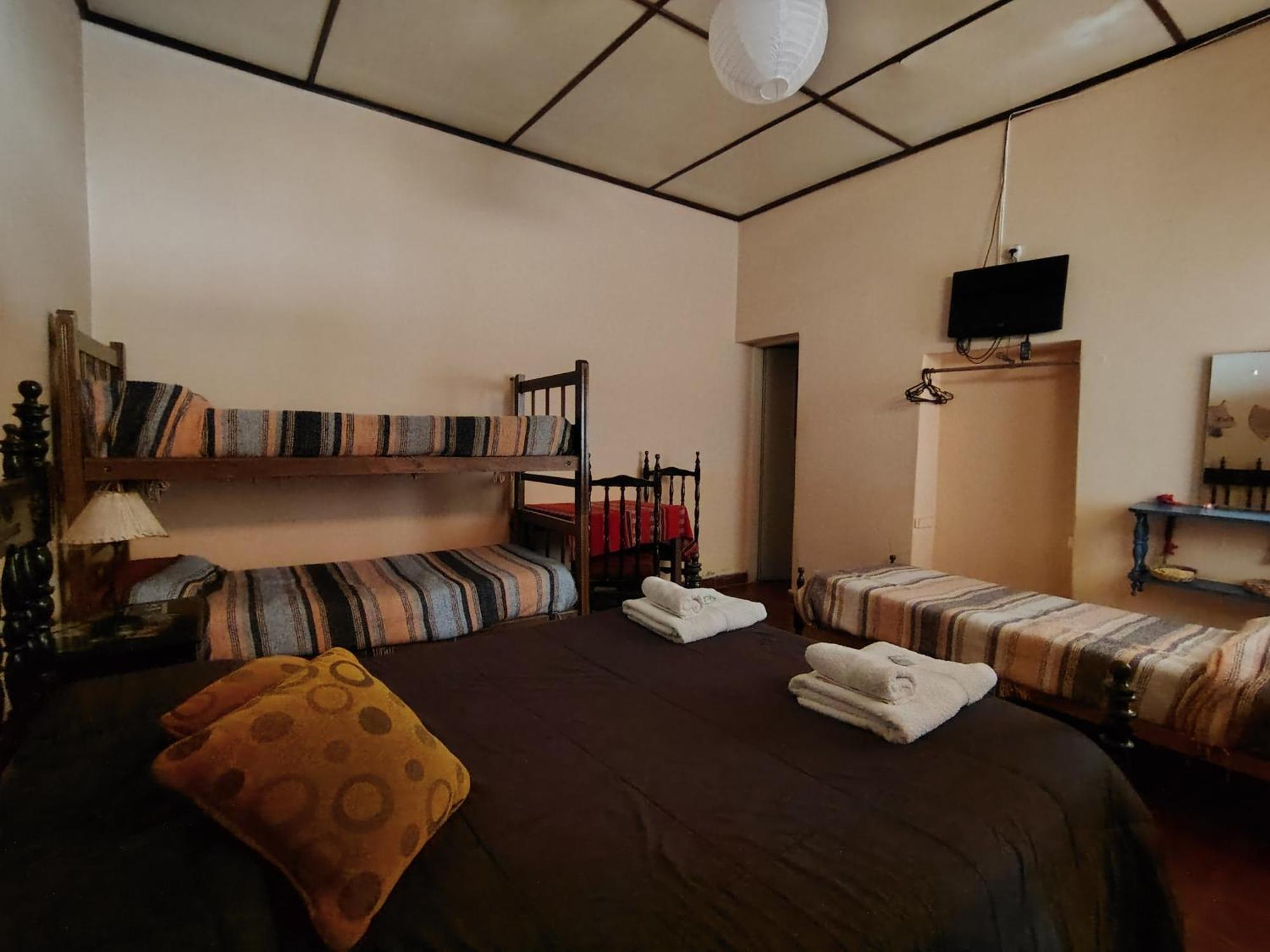 Inti Sayana Hostel Humahuaca Exterior photo